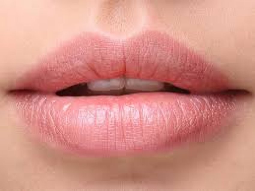 8 gjërat që buzët përpiqen t’ju thonë për shëndetin tuaj