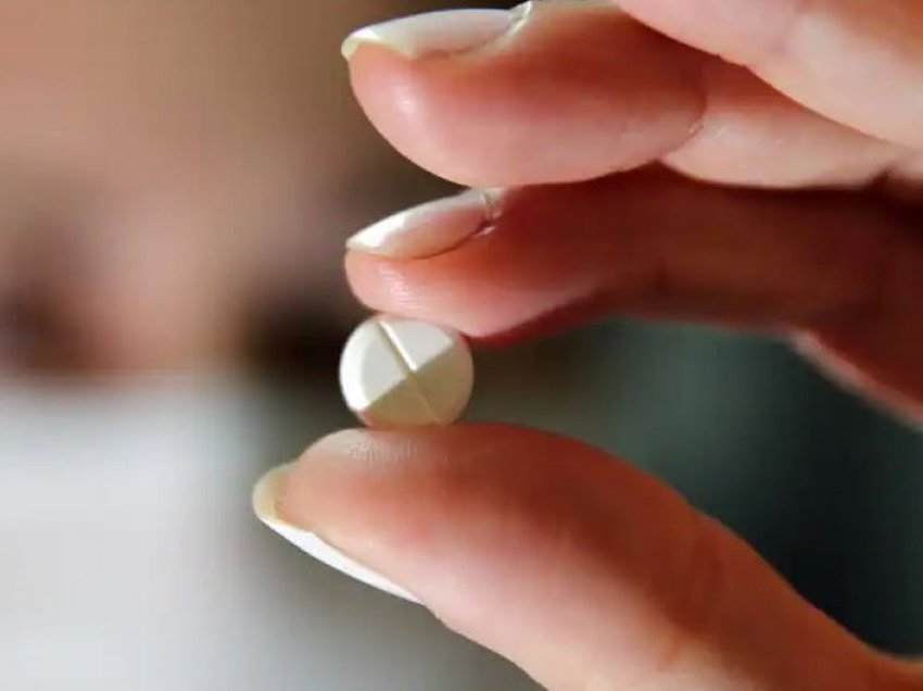 Rregullatori shëndetësor në SHBA autorizon pilulën e Pfizer kundër COVID-19