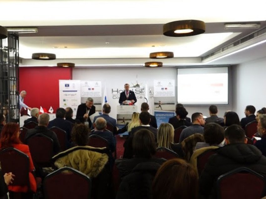 Në konferencën dy ditore për Edukimin Fizik, Sportin dhe Shëndetësinë kërkohet më shumë vëmendje mbi zhvillimin e sportit në Kosovë dhe Shqipëri