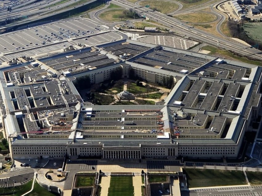 Shtatë punjonjës të Pentagonit rezultojnë pozitivë për COVID