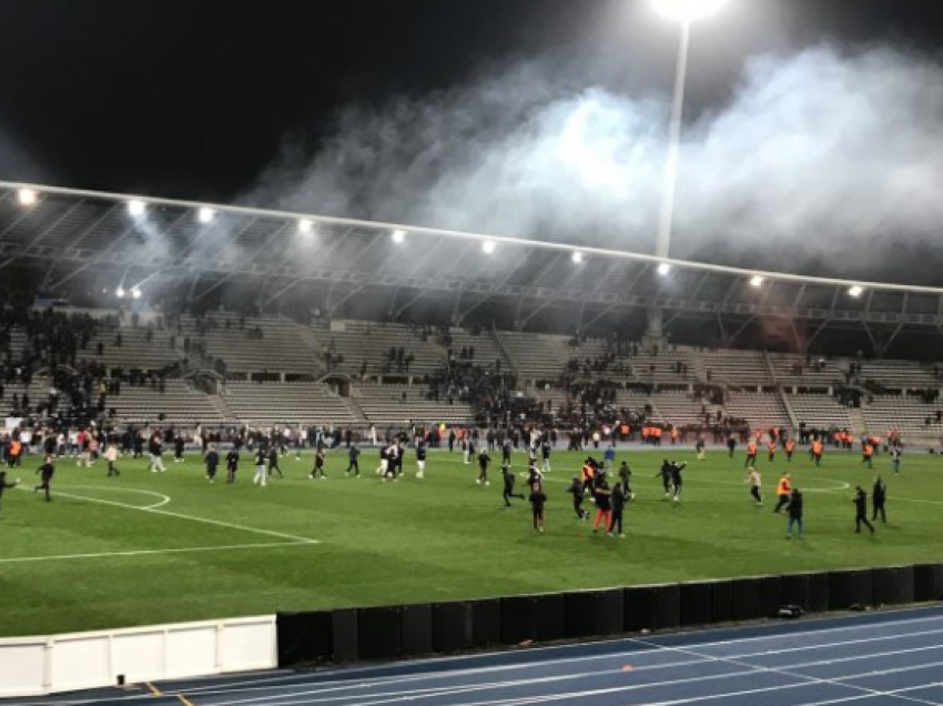 PSG dhe Lyoni përjashtohen nga Kupa e Francës