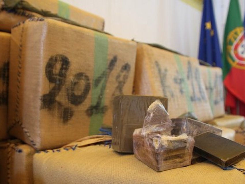 Shpërndanin drogë me kamionë nëpër Evropë, goditet mafia shqiptare në Portugali