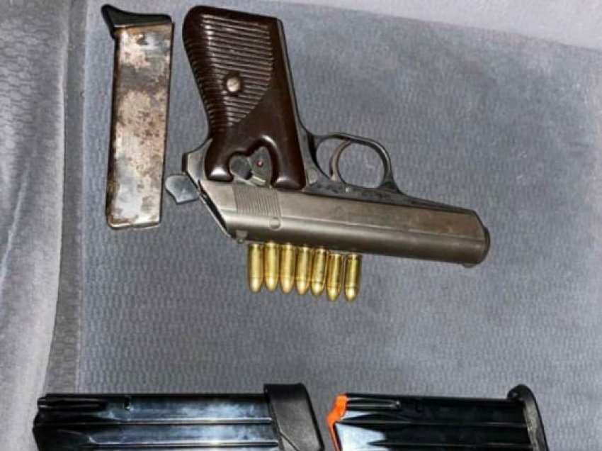 Në Graçanicë, Policia konfiskon dy pistoleta, ndalohen dy persona