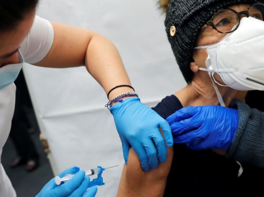 Administrata Biden rrit sasinë e shpërndarjes së vaksinave për shtetet