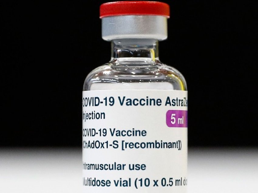 COVID-19/ Italia rekomandon vaksinën AstraZeneca për njerëzit nën moshën 55 vjeç