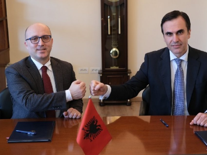 Artur Metani dhe Olsian Çela nënshkruajnë memorandum bashkëpunimi