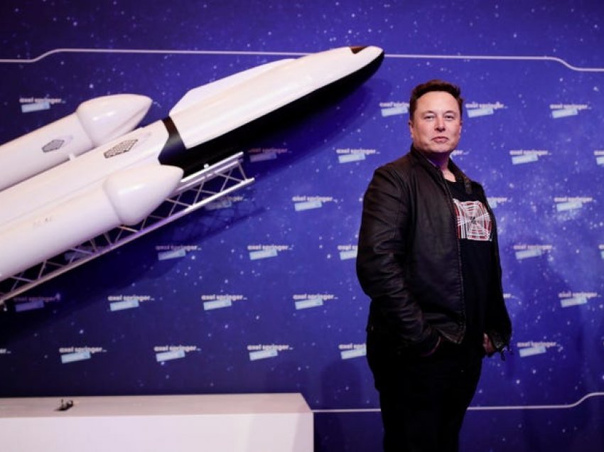 Elon Musk thyen heshtjen pas shpërthimit të raketës