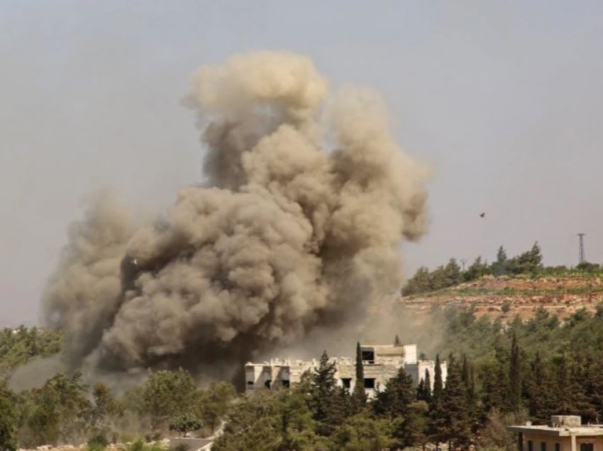 IS sulmon një konvoj të luftëtarëve pro-regjimit sirian