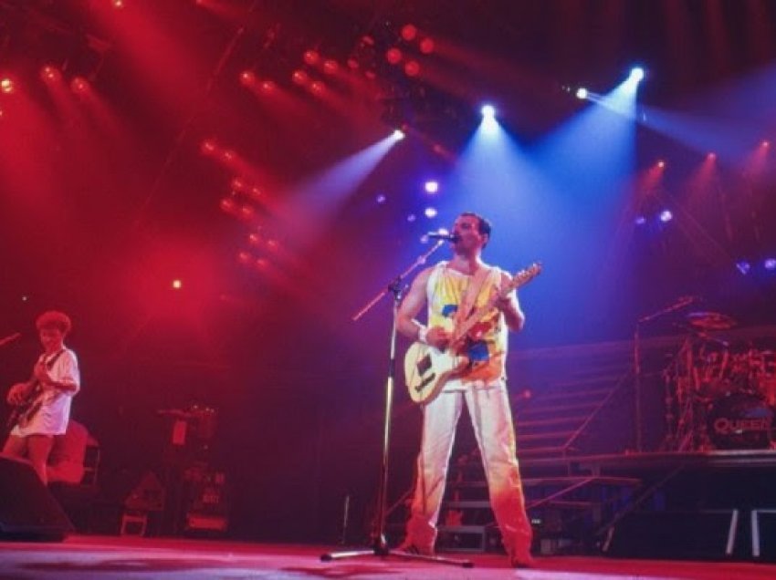 ​Zbulohet regjistrimi i performancës së parë të grupit Queen