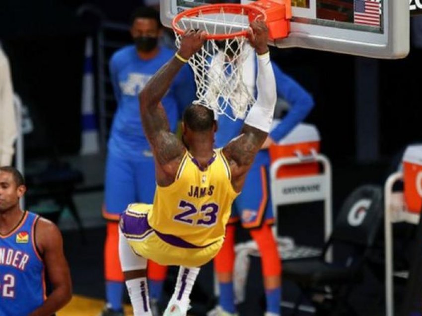 Shkëlqen James në fitoren e Lakers ndaj Oklahomas në vazhdime