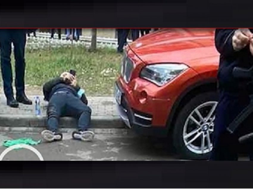 Ja momenti kur i dyshuari nxjerr revolen dhe plagos një person në Prishtinë