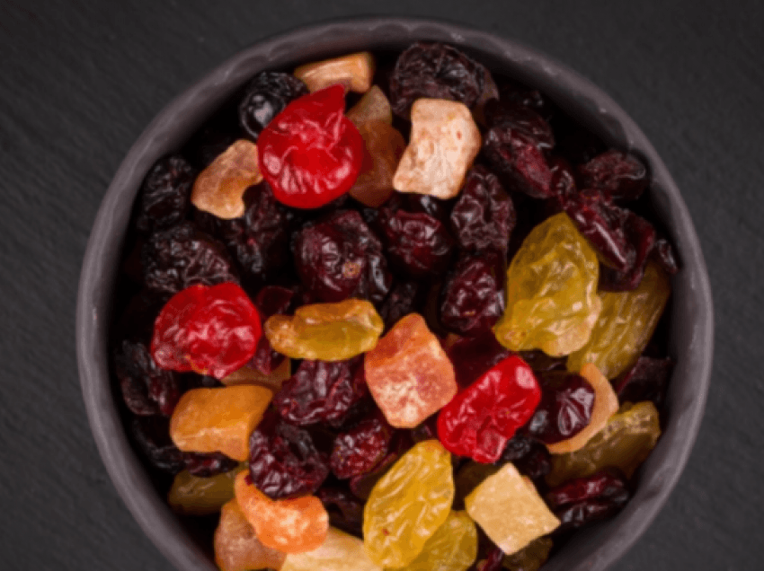 Përfitimet e ngrënies së frutave të thata