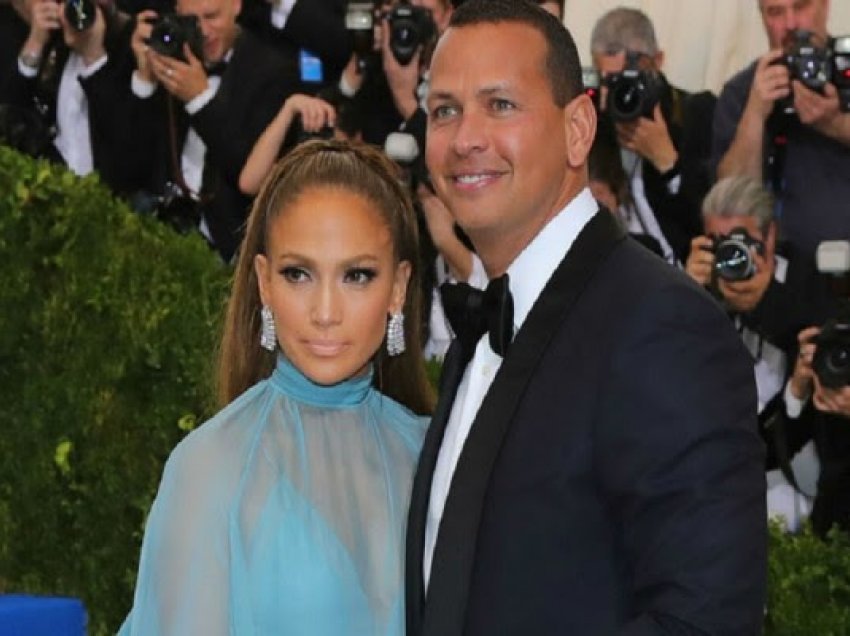 ​I fejuari i Jennifer Lopez në lidhje me yllin e realitetit