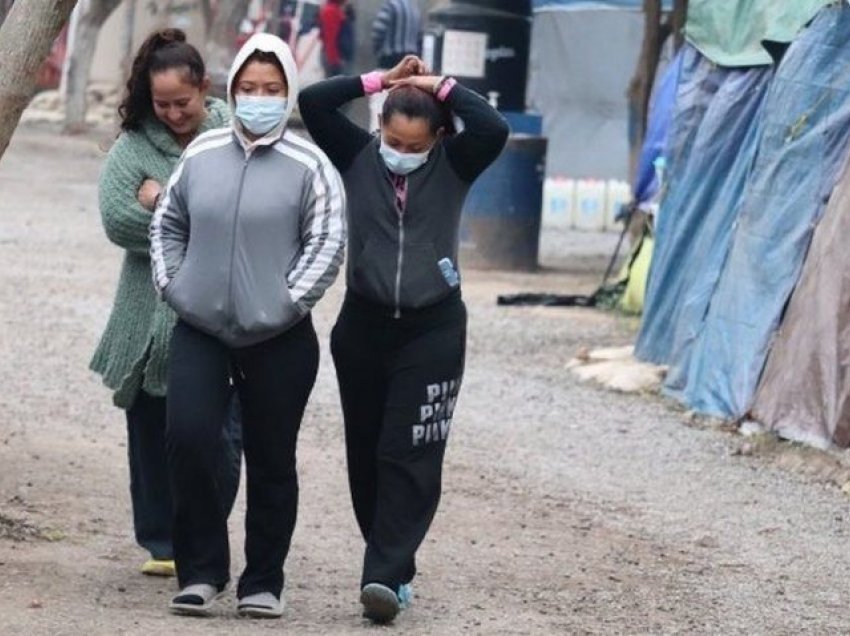 ShBA do të lejojë hyrjen e mijëra azilkërkuesve që po presin në Meksikë