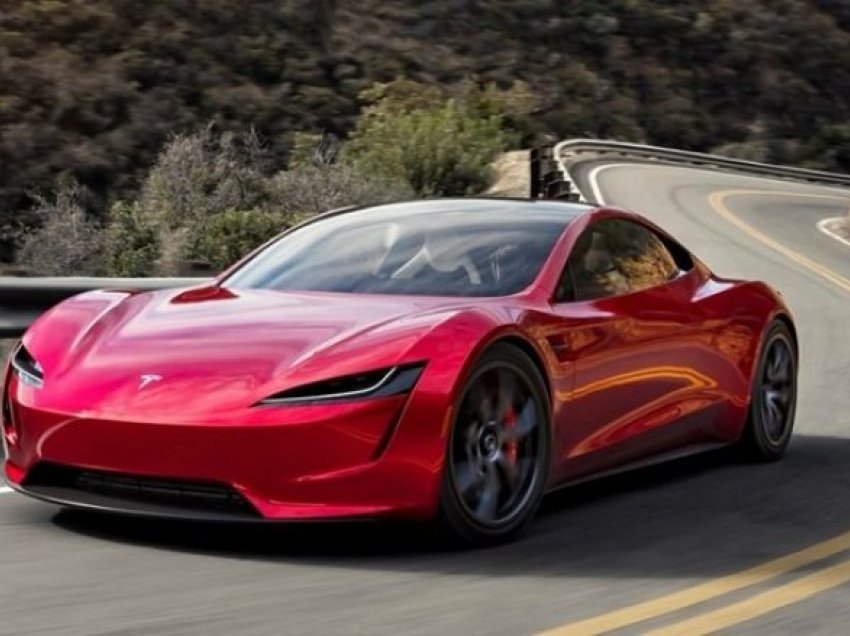 Elon Musk konfirmoi: Tesla Roadster duhet të jetë në gjendje të notojë