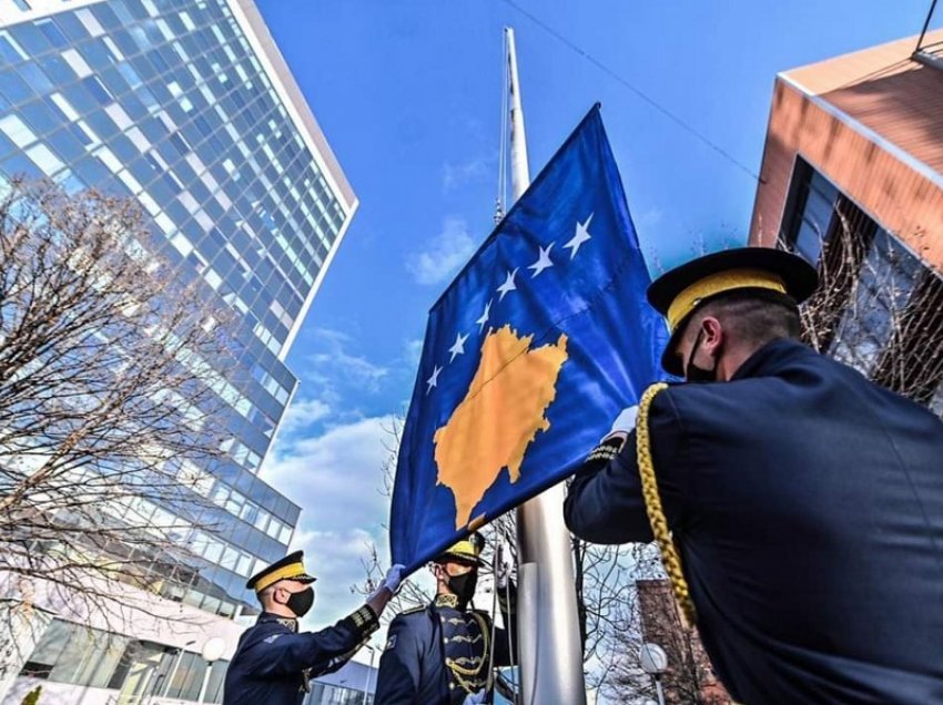 13 vjetori i pavarësisë, Kosova feston ëndrrën e realizuar, mes përparimesh e ngecjesh