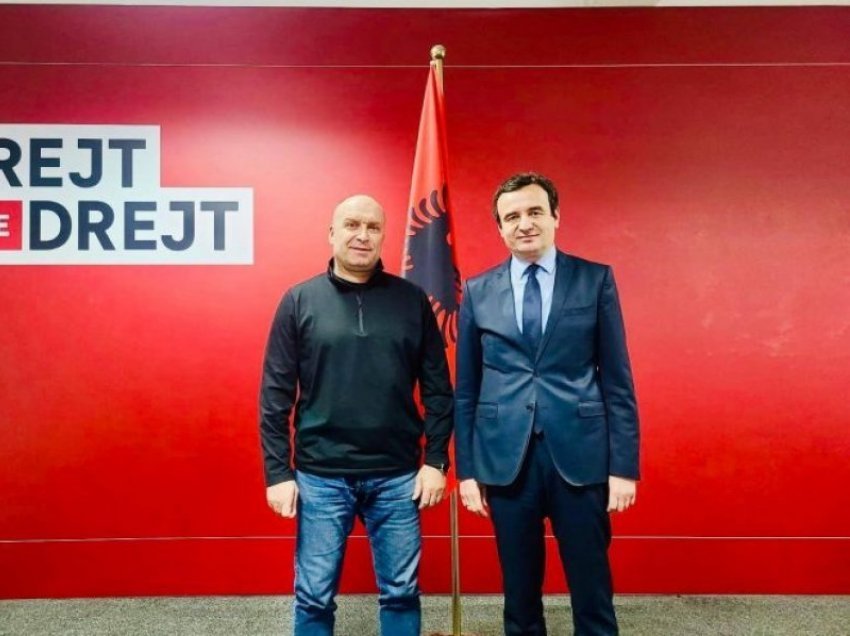 Ish-ministri udhëton nga Tirana në Prishtinë për të uruar Albin Kurtin
