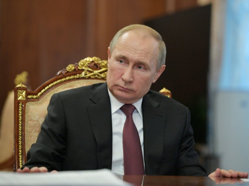 Putin: Rusia do ta arrijë imunitetin ndaj Covid-19 deri në fund të verës