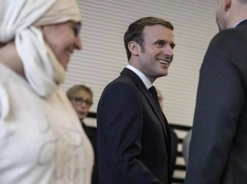 Franca miratoi një ligj kundër islamizmit radikal