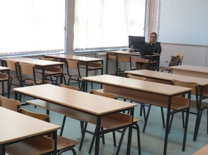 Arsimtarë dhe nxënës të shkollës “Meto Bajraktari” në Prishtinë infektohen me COVID 19, nga nesër mësimi kalon online
