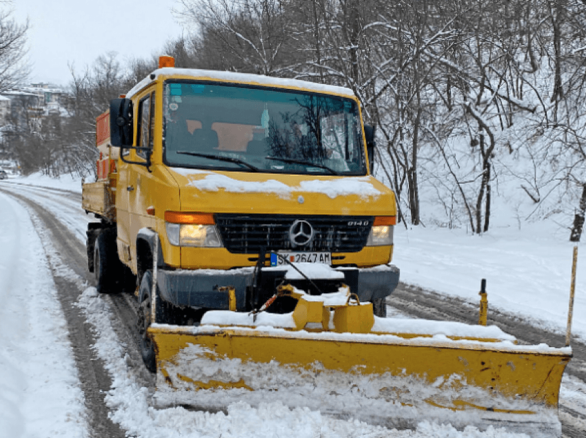 Mbi tetë milionë euro tenderë për mirëmbajtjen e rrugëve gjatë dimrit në Maqedoni