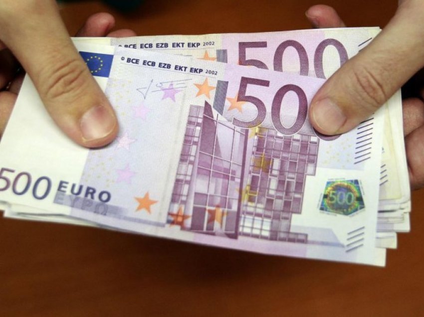 Shtohen kartëmonedhat nga 500 euro të falsifikuara në Kosovë