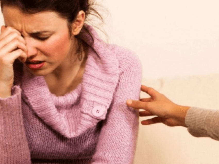 5 gjëra që nuk duhet t’ia thoni një personi që vuan nga ankthi