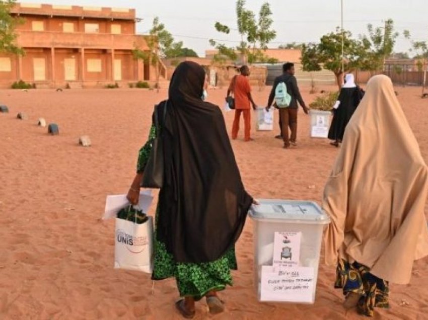 Vriten shtatë anëtarë të komisionit zgjedhor në Niger
