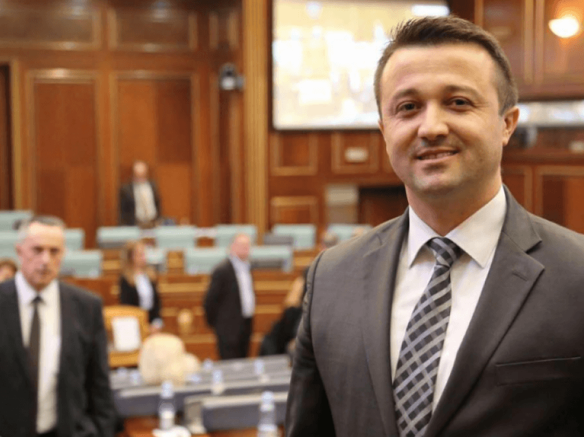 ​Votat e “Romani Iniciativ”, Berisha ankohet në Kushtetuese