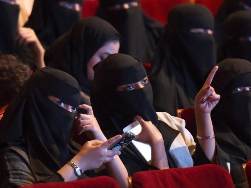 Arabia Saudite lejon gratë që të jenë pjesë e ushtrisë