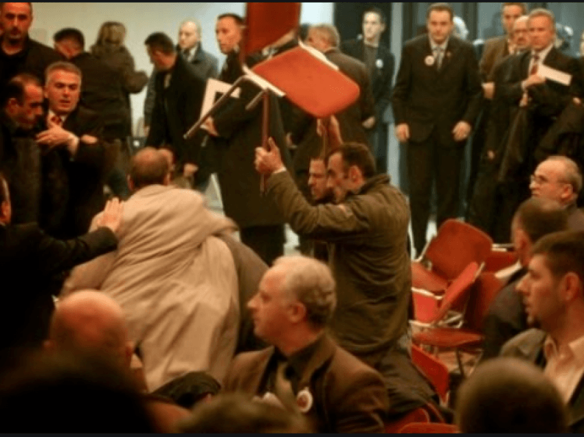 Fatmir Sejdiu për rrahjen me karrige: Deshën ta shkatërrojnë LDK-në