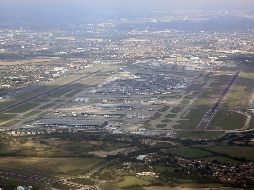 ​Aeroporti Heathrow mbyll vitin 2020 me humbje prej 2.8 miliardë dollarësh