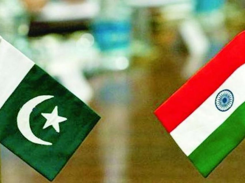 Pakistani dhe India ndalojnë luftën në Kashmir 