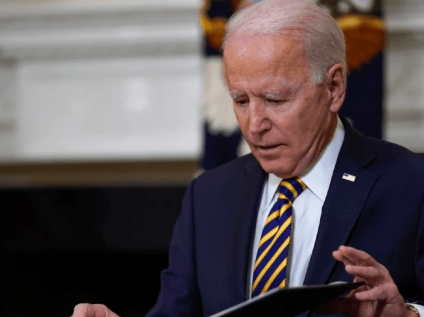 SHBA: Presidenti Biden shfuqizon ndalimin e një pjese të mirë të kërkesave për kartë të gjelbër