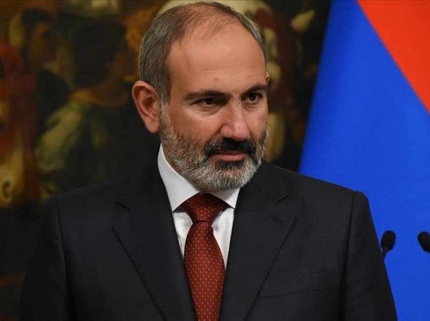 Ushtria armene bën thirrje për dorëheqjen e kryeministrit Nikol Pashinyan