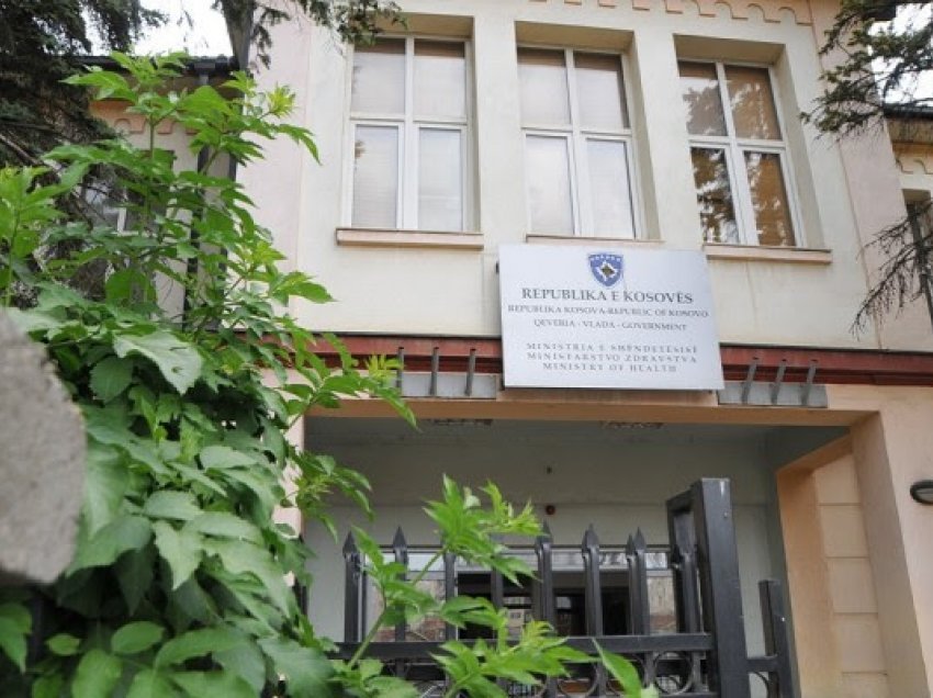 Kosova, vendi i vetëm në Ballkan që s'ka marrë asnjë dozë vaksine, fajësohet Ministria e Shëndetësisë