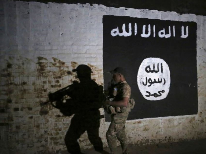 Partnerët e Shteteve të Bashkuara kanë frikë nga ngecja me mbetjet e IS-it në Siri