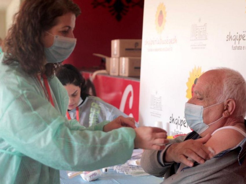 Rama: Vazhdon vaksinimi ndaj koronavirusit i gjyshërve dhe gjysheve mbi 80 vjeç