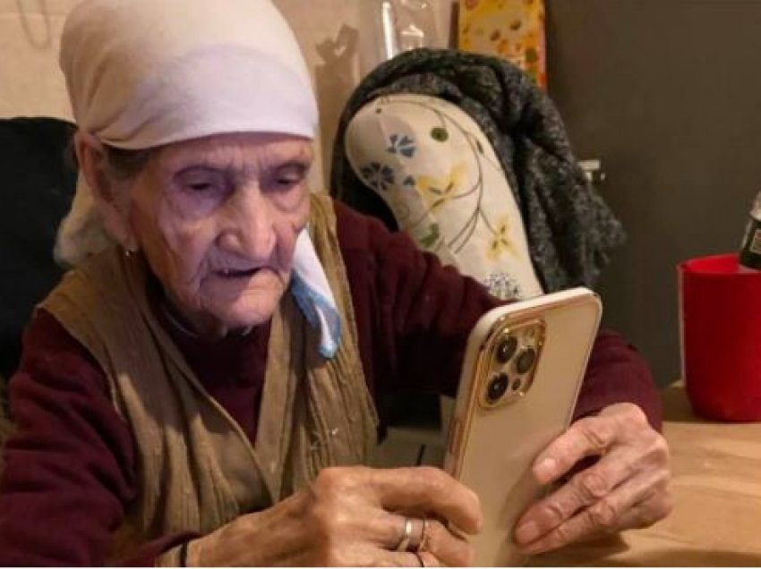 Lokja shqiptare 93-vjeç, shërohet nga koronavirusi në Amerikë 