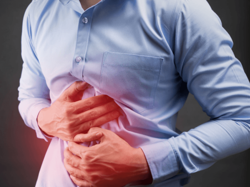 Aciditeti i stomakut dhe refluksi: metoda natyrale për t’i larguar
