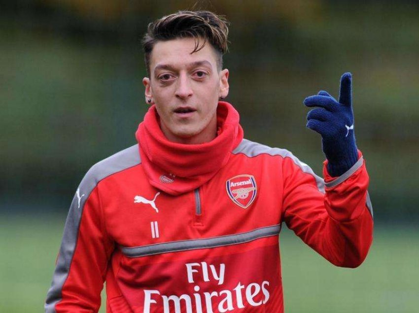 Arsenal fitoi ndeshjen e tretë radhazi, Ozil: Ja kush po bën diferencën