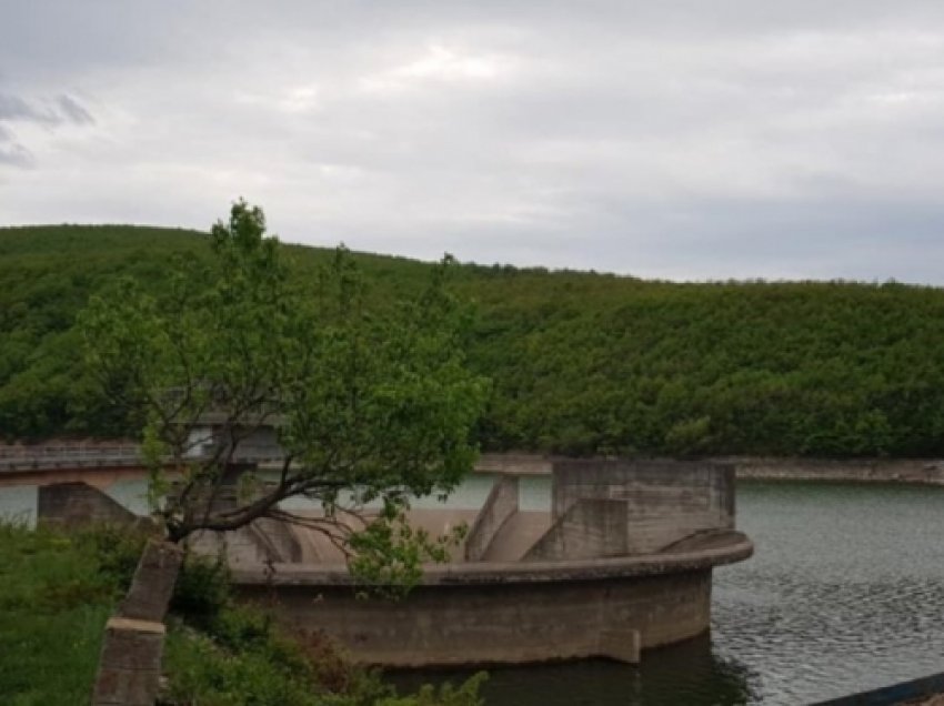 ​KRU Prishtina njofton për nivelin e ujit në liqenin e Badocit dhe të Batallvës