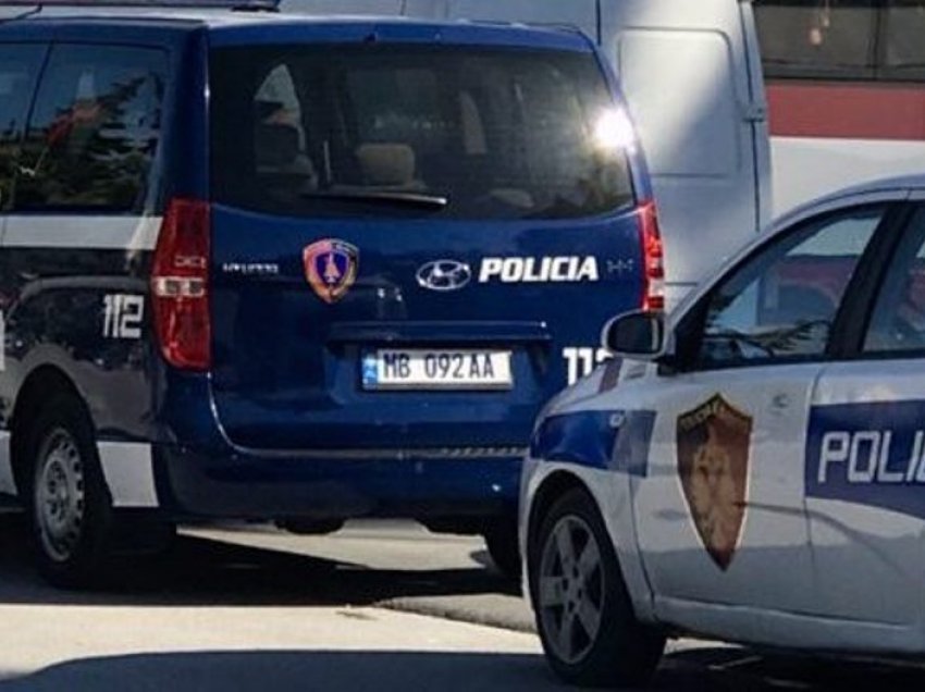 U raportua se kanosi me armë gjahu një person në Vlorë, policia sqaron “konfliktin”