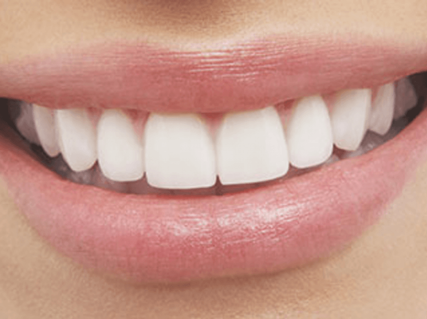 5 hilet e make up -it për të patur dhëmbë të bardhë