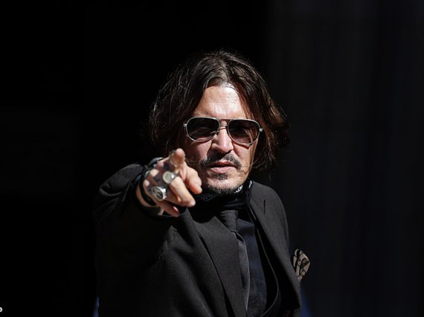 Johnny Depp i thyhet shtëpia, aludohet se ish gruaja i ka shkaktuar dëmin
