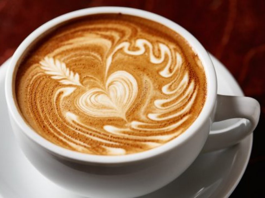 Sa kafe në ditë guxoni t’i pini?