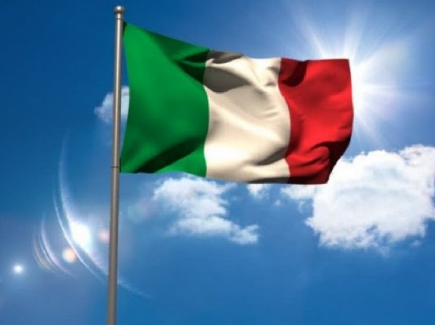 Flamuri modern italian mbush 224 vjet