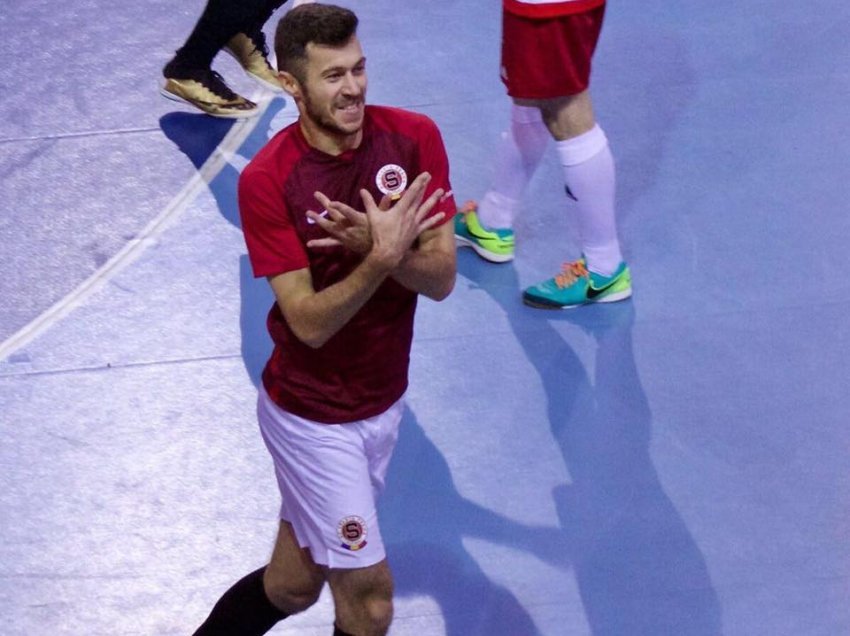 Flet shqiptari që u bë kapiten i Sparta Praga në futsall: Ndihem krenar që e përfaqësoj Kosovën e Shqipërinë në Çeki! 