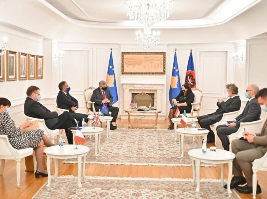 Osmani takon ambasadorët e QUINT-it dhe BE-së pas shpalljes së datës së zgjedhjeve