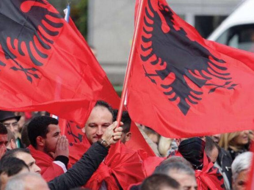 Ja sa shqiptarë jetojnë në Maqedoninë e Veriut në bazë të pasaportave